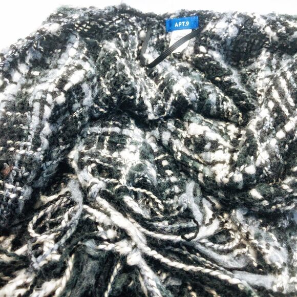 Black & White Boucle Knit Ruana Poncho Wrap OS - Picture 6 of 10